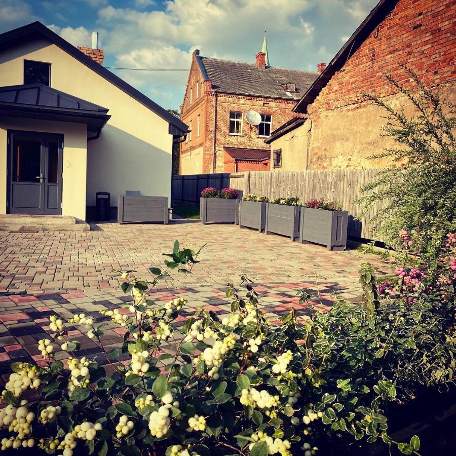 Guest House In Dobele City Center- Pilsetas Maja Exterior photo